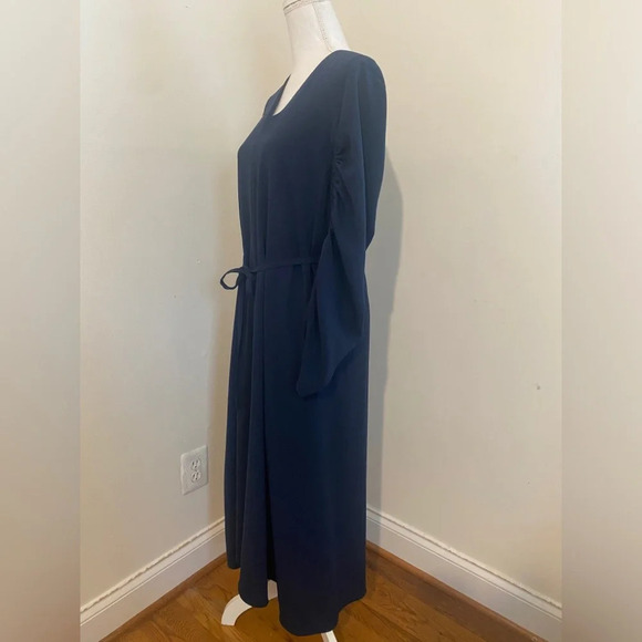 TIBI Navy Ruched Convertible Sleeve Stretch Crepe Midi V-Neck Dress Size 8 NWOT - Picture 3 of 14